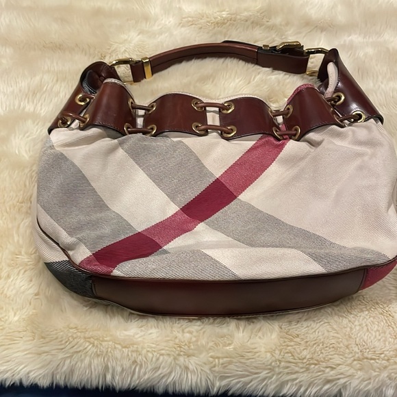 Burberry Authentic Bag - Picture 3 of 8